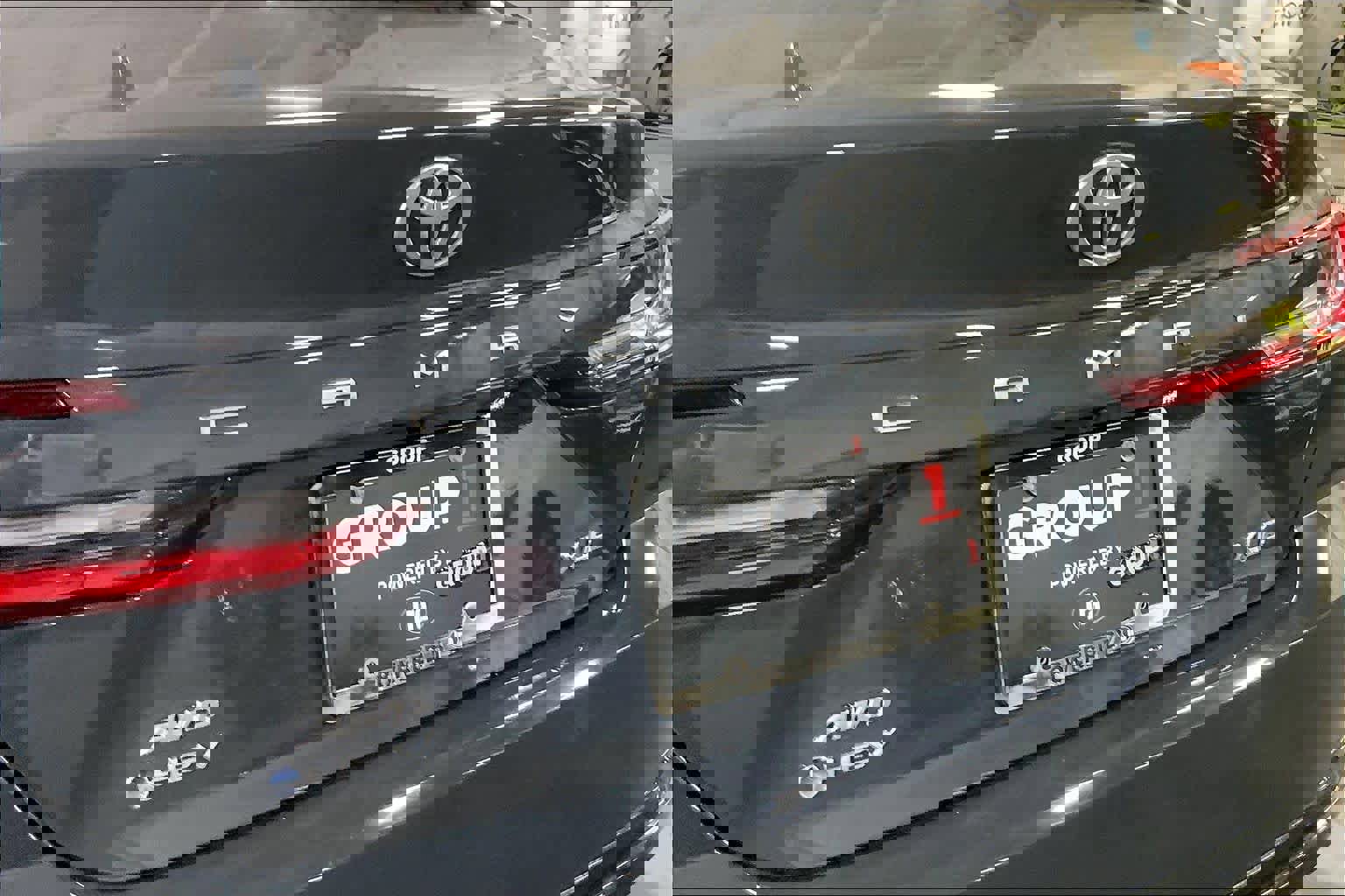 Used 2025 Toyota Camry XLE w/ Premium Plus Package image 10