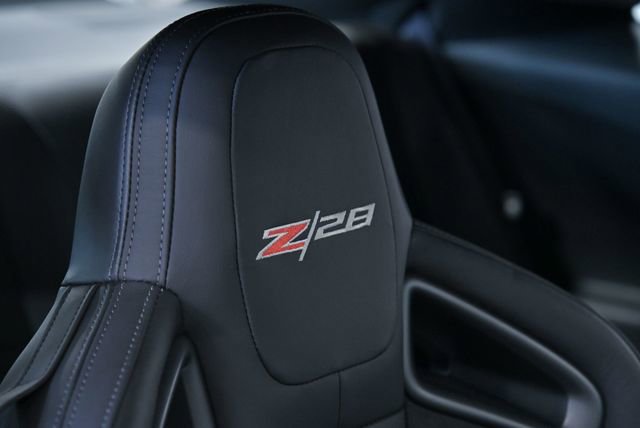 Used 2015 Chevrolet Camaro Z/28 RWD image 39