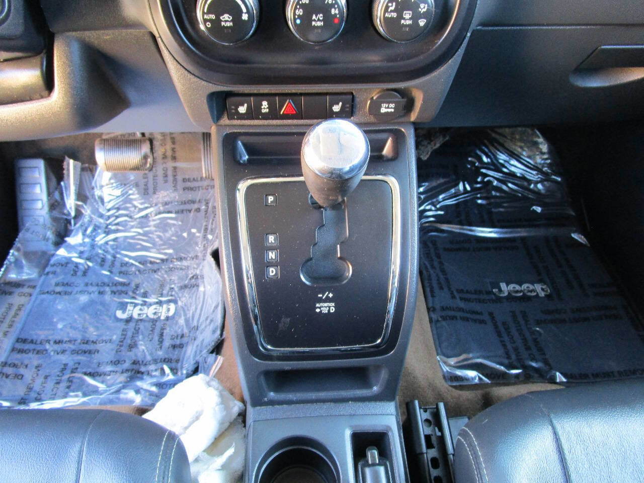 Used 2016 Jeep Patriot High Altitude image 14