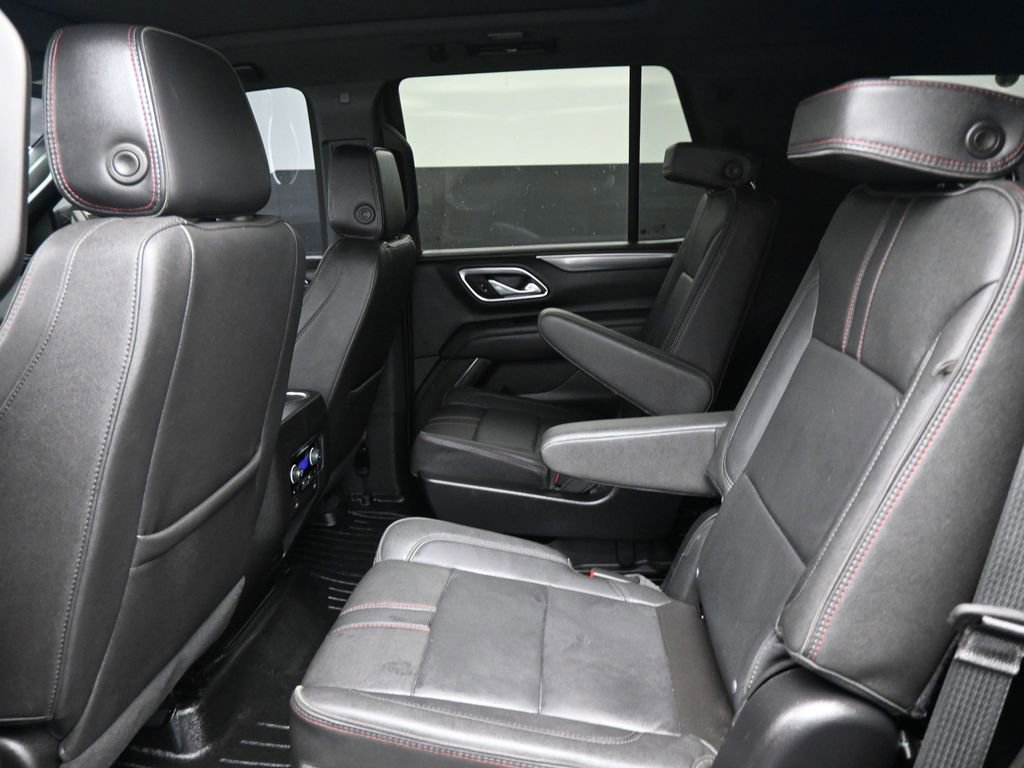 Used 2024 Chevrolet Tahoe RST w/ Luxury Package AWD/4WD image 19