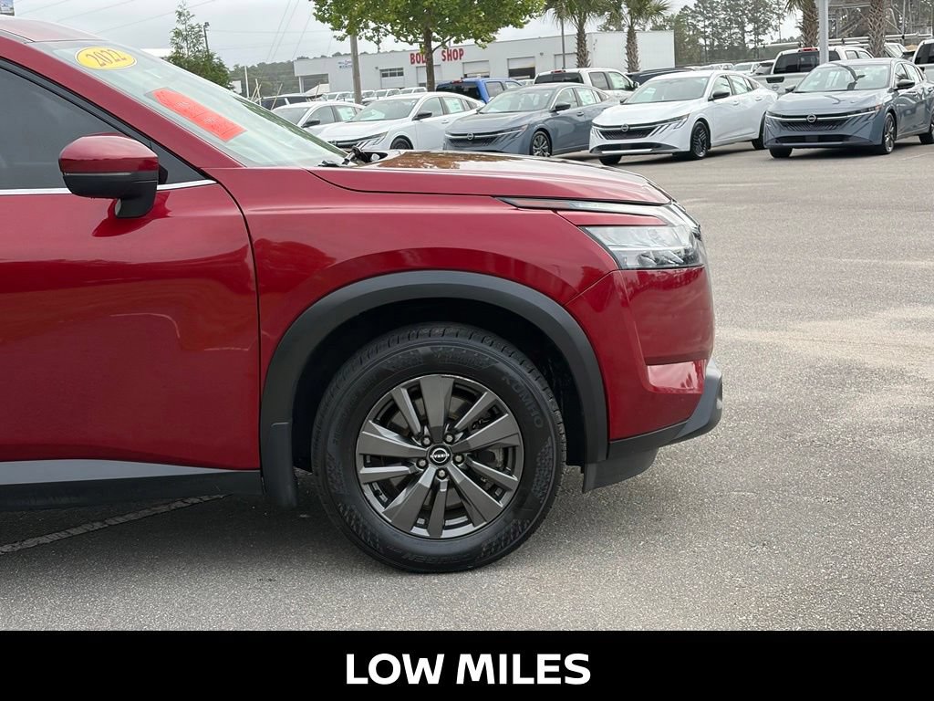 Certified 2022 Nissan Pathfinder SV FWD image 9