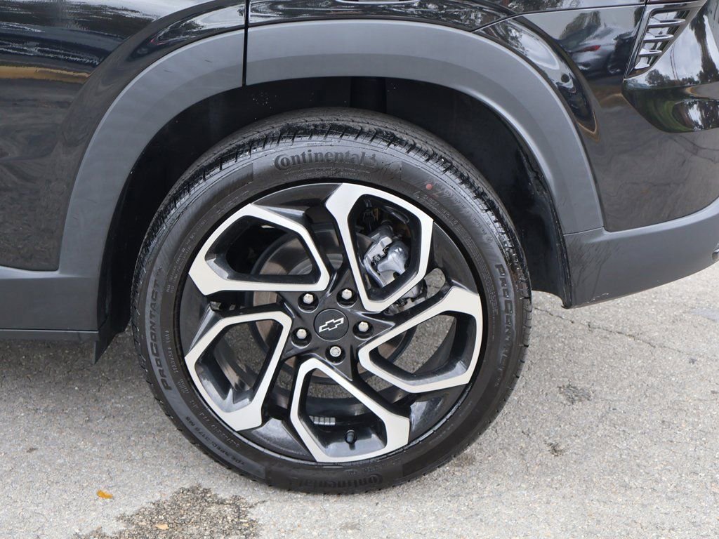 Used 2024 Chevrolet Trax RS w/ Sunroof Package image 24