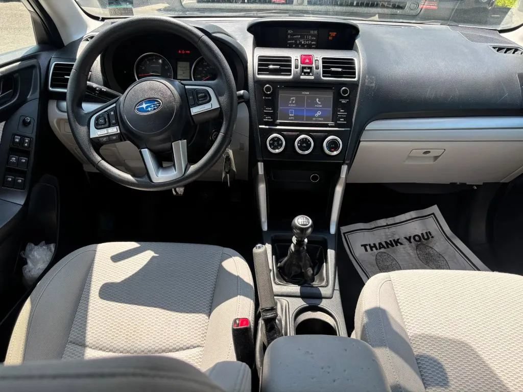 Used 2017 Subaru Forester 2.5i AWD/4WD image 17