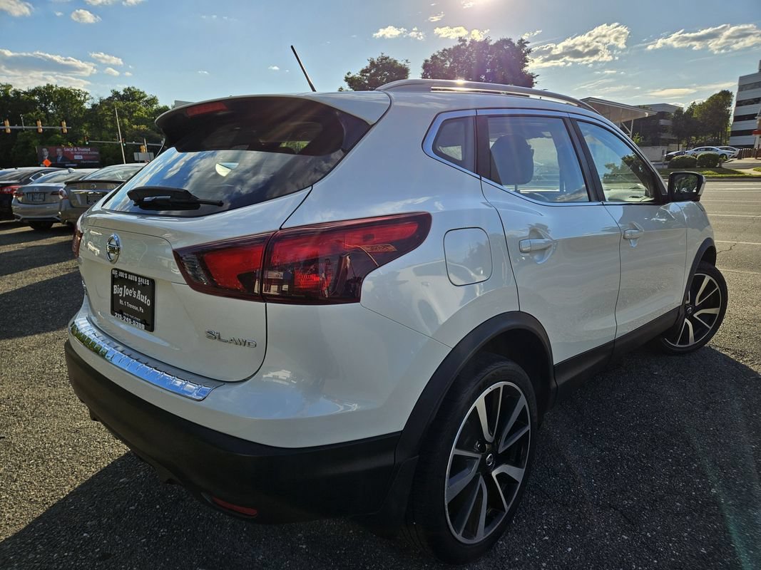 Used 2017 Nissan Rogue Sport SL AWD/4WD image 6
