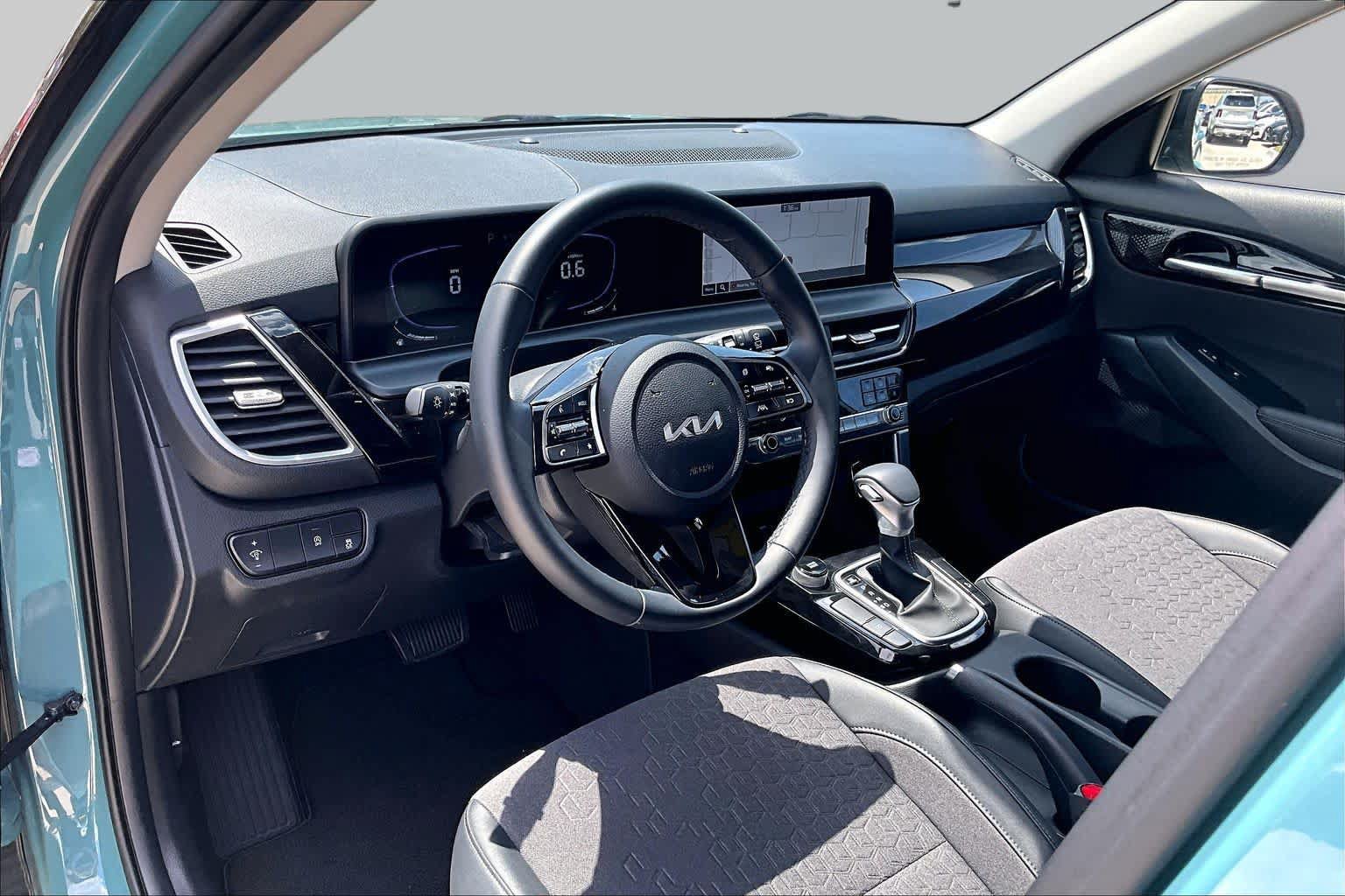 Certified 2026 Kia Seltos S FWD image 16