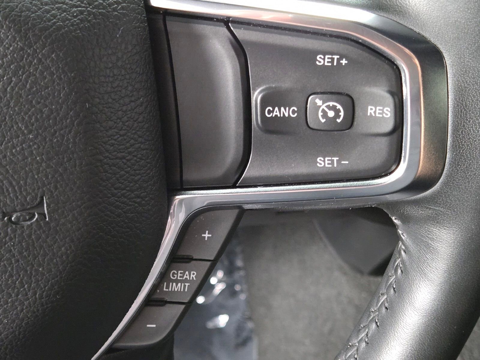 Used 2024 RAM 1500 Laramie image 23