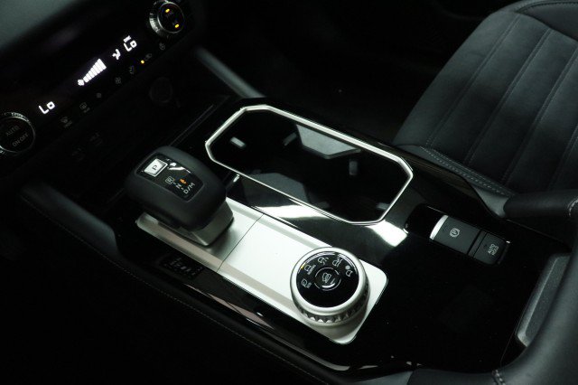 New 2026 Mitsubishi Outlander LE FWD image 14