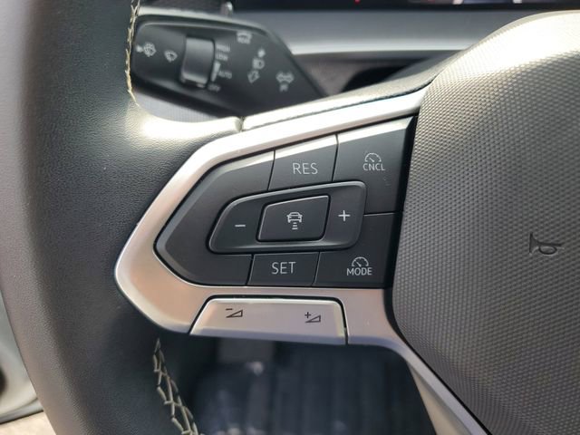 Certified 2025 Volkswagen Tiguan S FWD image 17