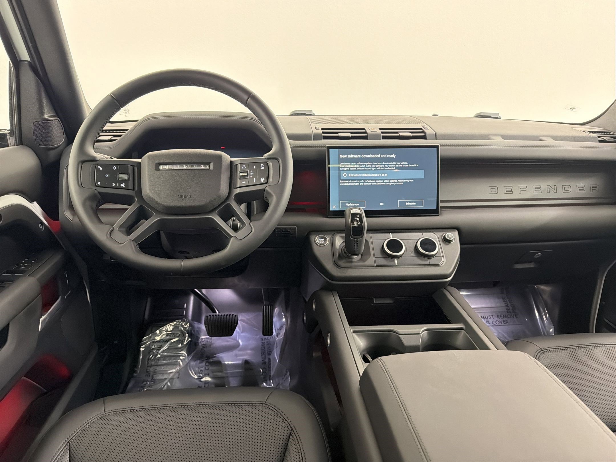 Used 2025 Land Rover Defender 110 S image 25