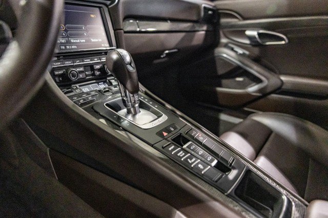 Used 2015 Porsche 911 Turbo S image 27
