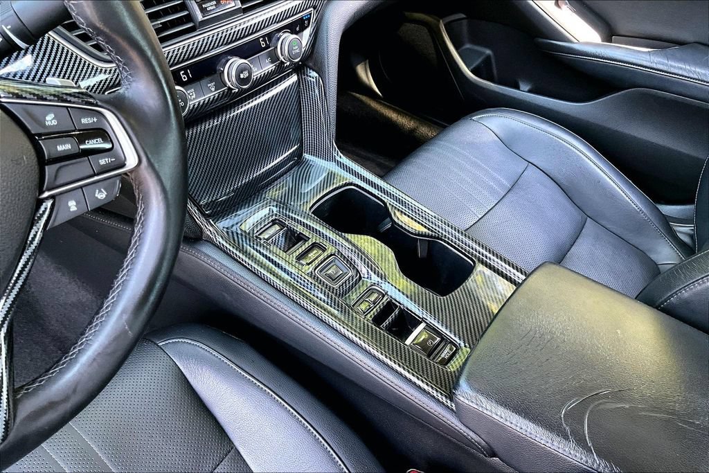 Used 2018 Honda Accord Touring image 15