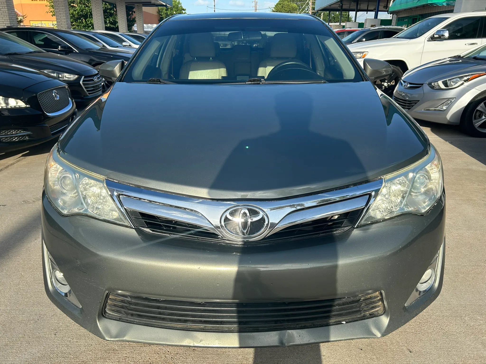 Used 2013 Toyota Camry XLE FWD image 8