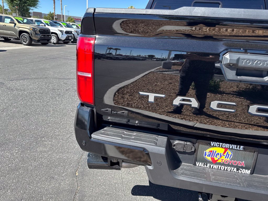 New 2026 Toyota Tacoma TRD Off-Road w/ TRD Off Road Premium Package AWD/4WD image 4