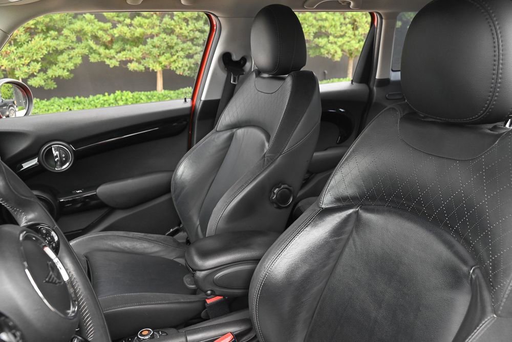 Used 2020 MINI Cooper S image 9