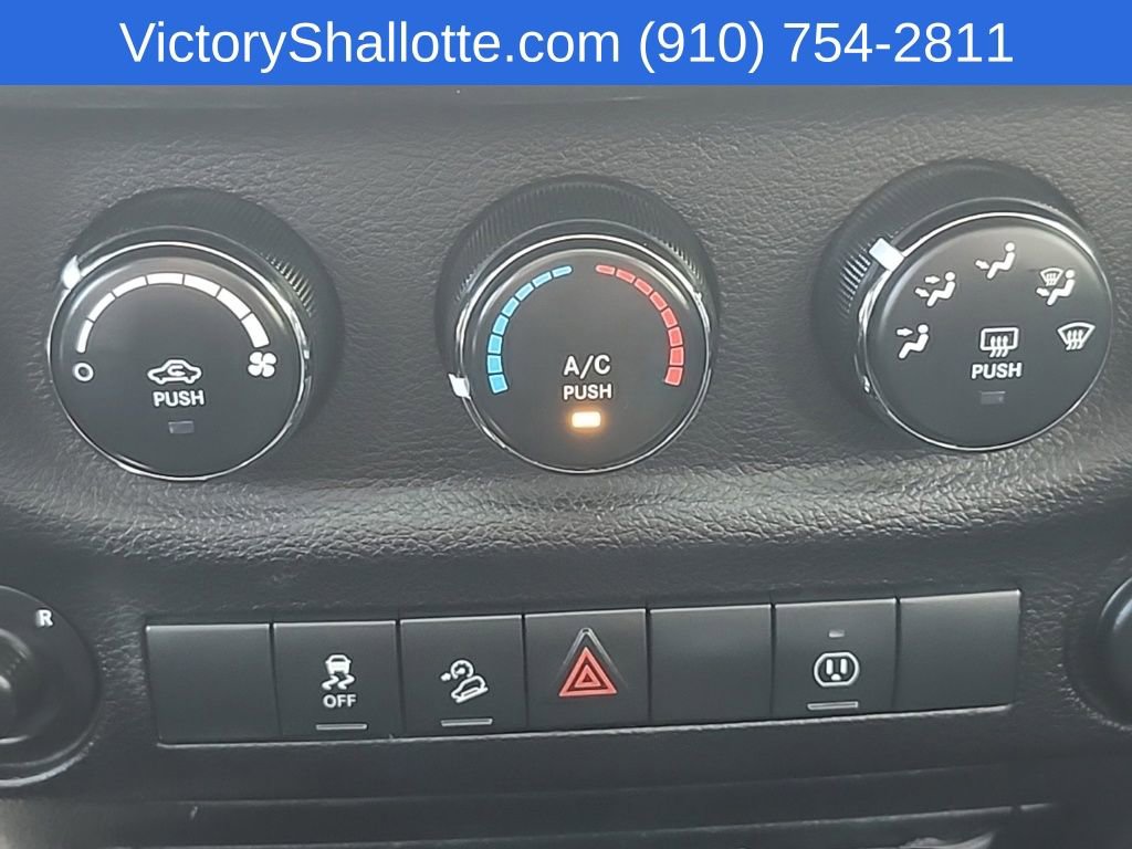 Used 2018 Jeep Wrangler Unlimited Sahara AWD/4WD image 6