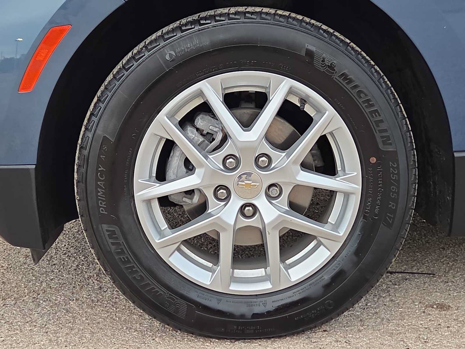 Used 2024 Chevrolet Equinox LT FWD image 12
