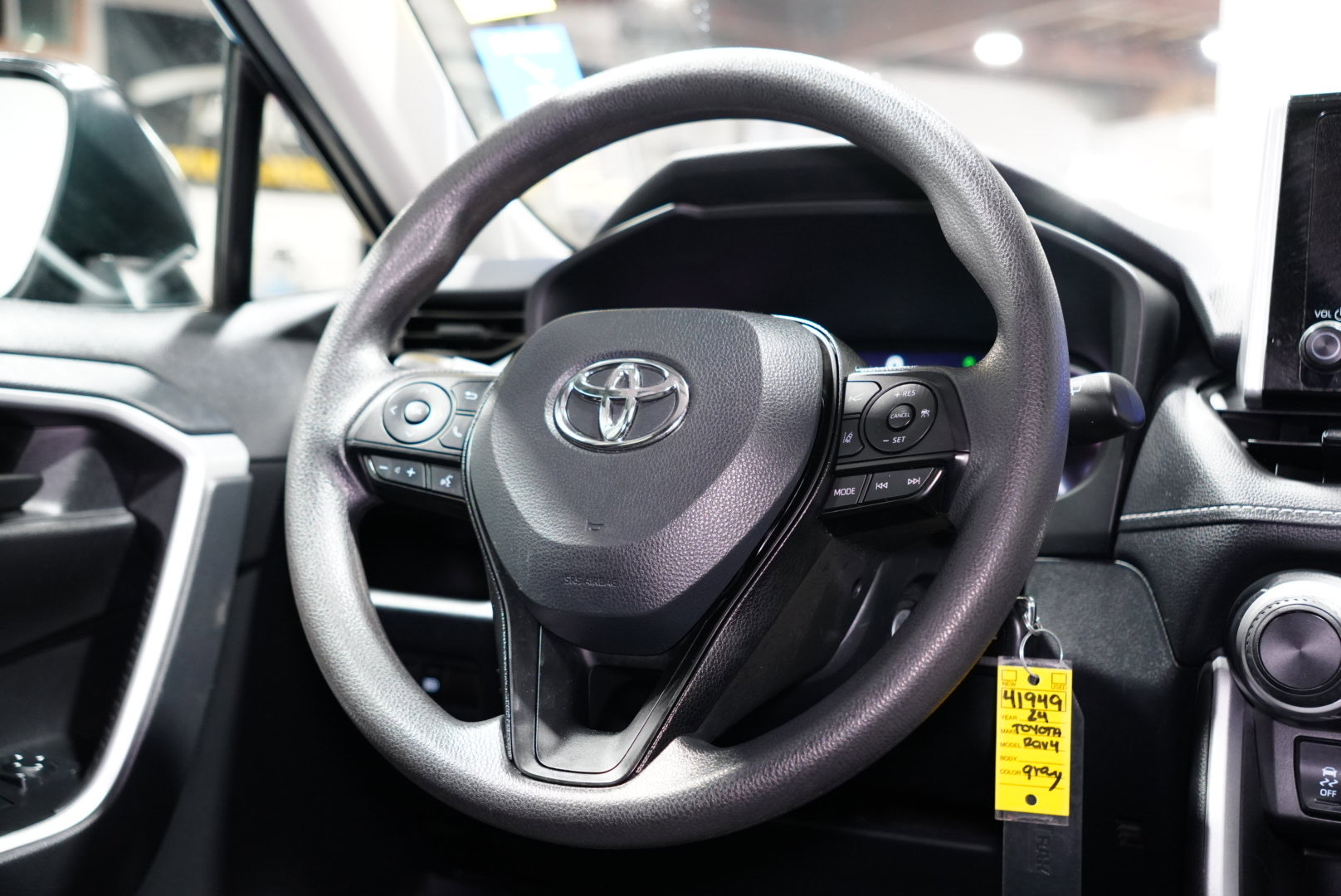 Used 2024 Toyota RAV4 LE image 13