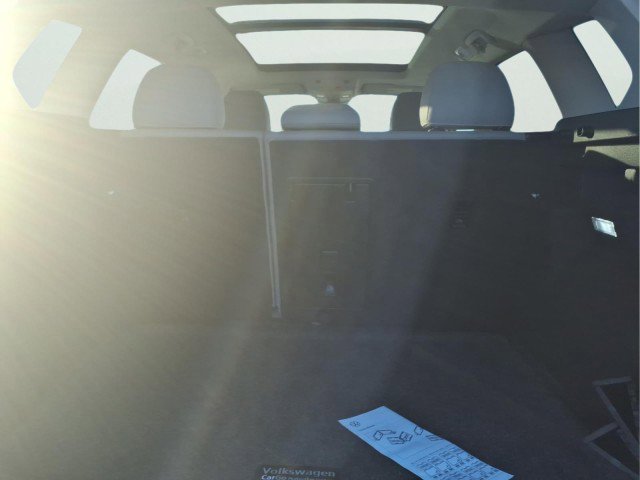 Certified 2024 Volkswagen Taos SE image 7