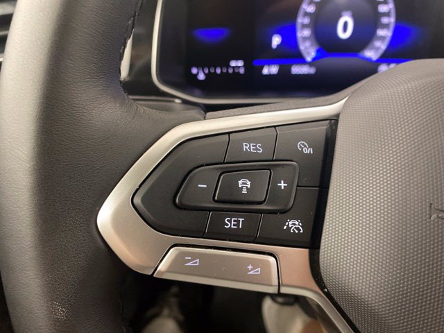 Used 2026 Volkswagen Jetta SE FWD image 12