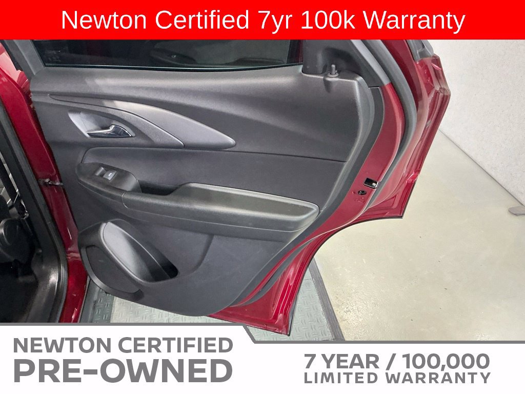 Used 2023 Chevrolet TrailBlazer LT FWD image 42