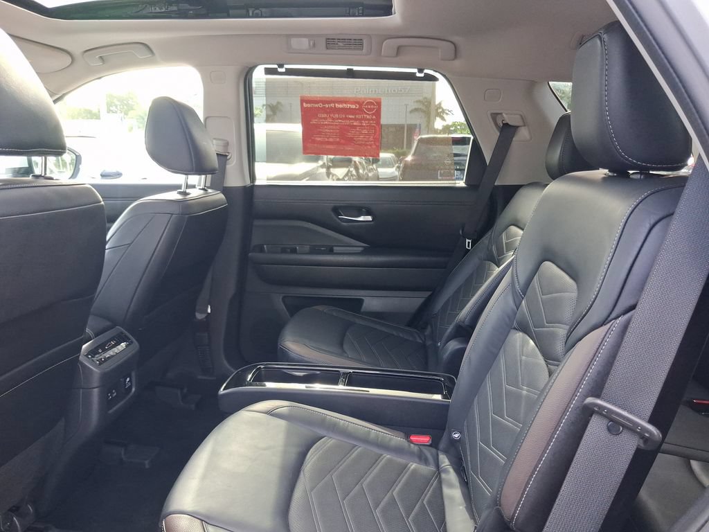 Used 2022 Nissan Pathfinder Platinum w/ Cargo Package AWD/4WD image 13