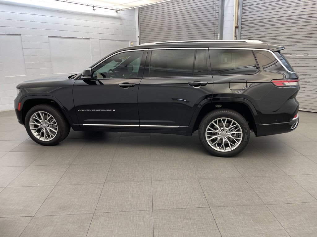 Certified 2023 Jeep Grand Cherokee L Summit w/ Luxury Tech Group V RWD image 9