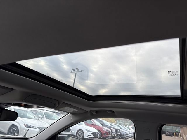 Used 2023 GMC Terrain AT4 w/ Infotainment Package II image 12