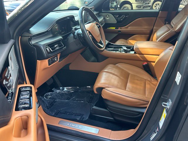 Used 2022 Lincoln Aviator Black Label w/ Dynamic Handling Package AWD/4WD image 26