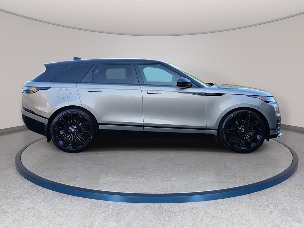 New 2026 Land Rover Range Rover Velar Dynamic SE AWD/4WD image 4