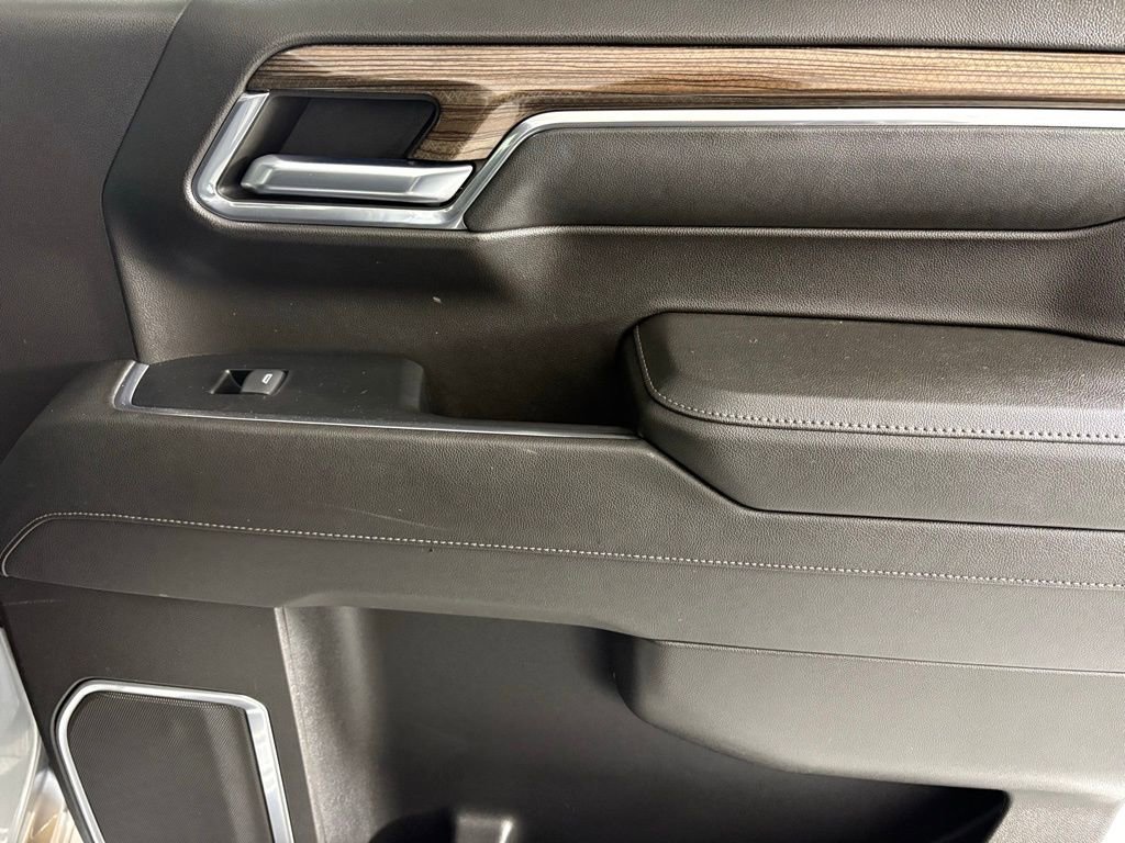 Used 2023 Chevrolet Silverado 1500 LT image 18