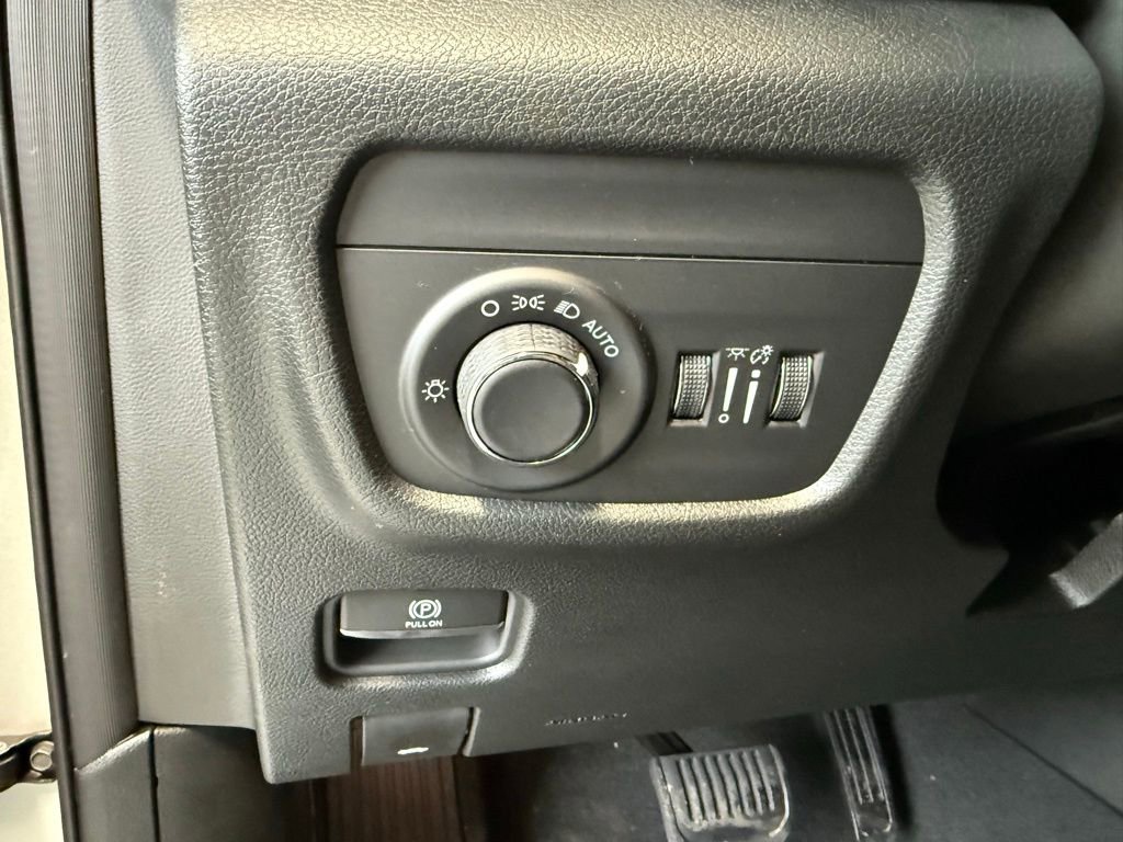 New 2026 Jeep Grand Cherokee Laredo X AWD/4WD image 51