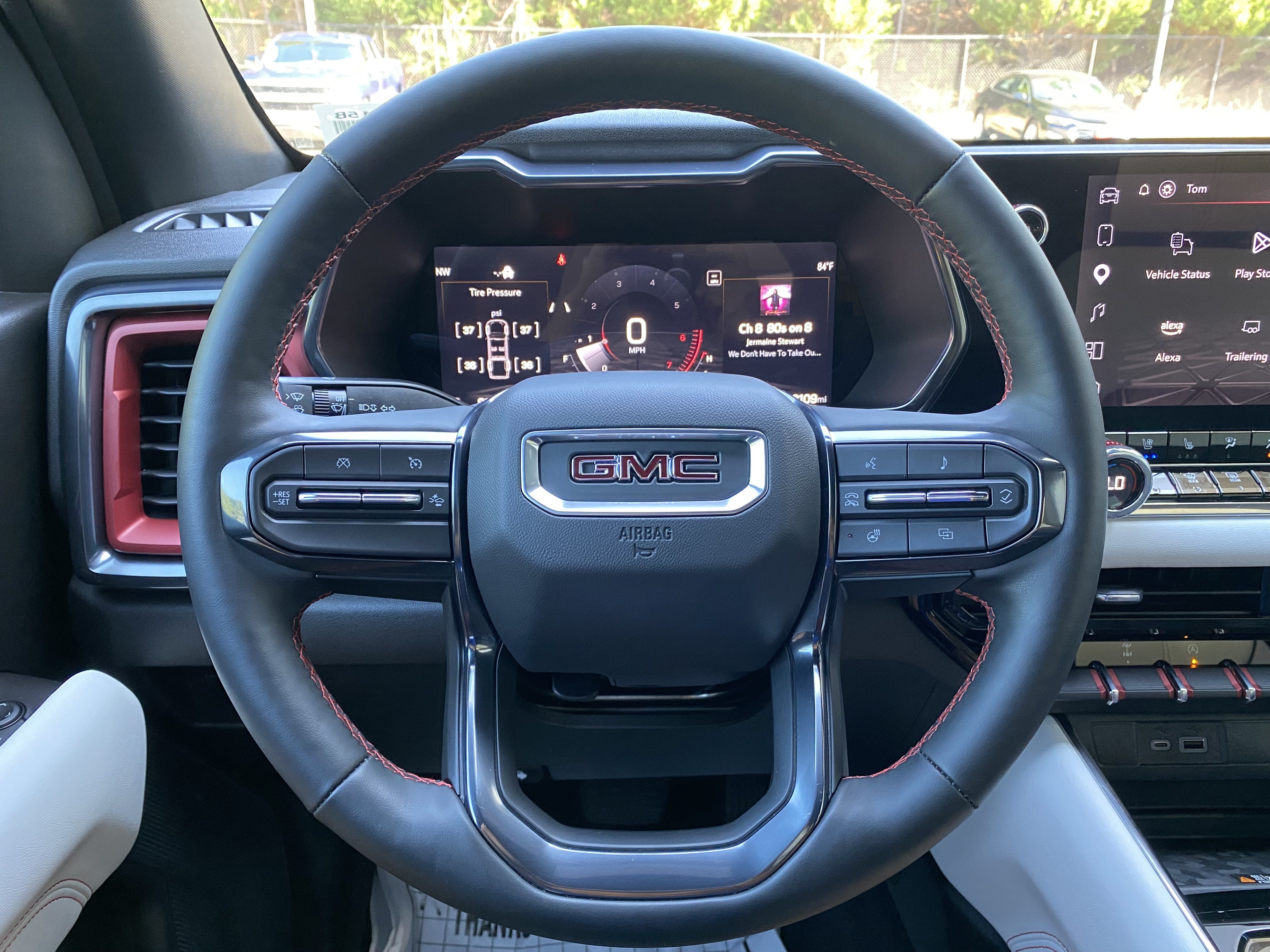 Used 2025 GMC Canyon AT4 w/ AT4X Package AWD/4WD image 18