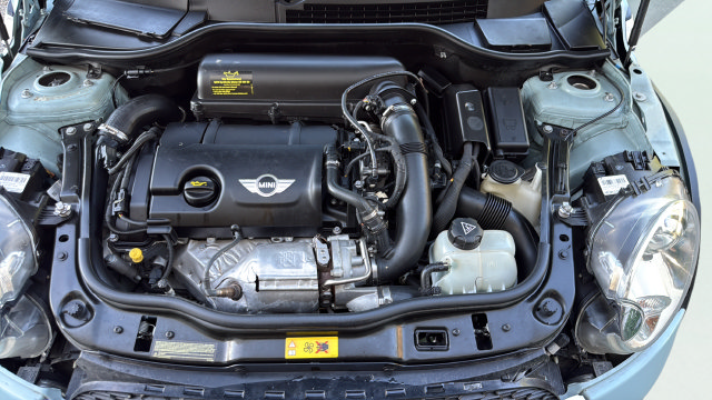 Used 2014 MINI Cooper S FWD image 24
