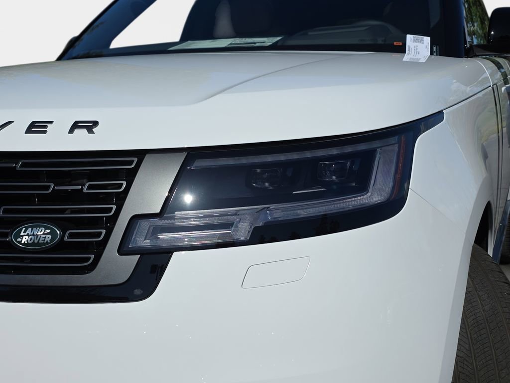 New 2026 Land Rover Range Rover SE image 33