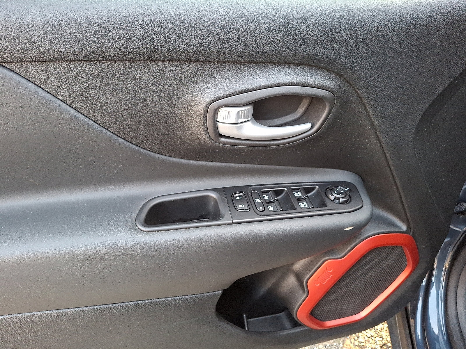 Certified 2023 Jeep Renegade Trailhawk image 13