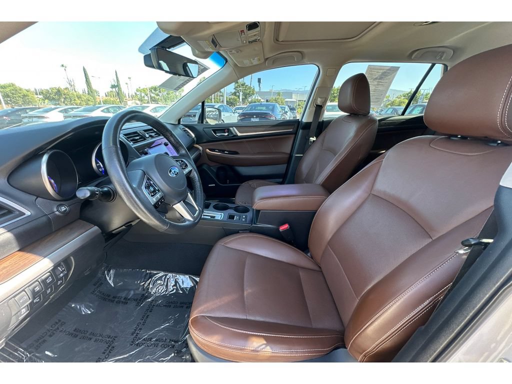 Used 2017 Subaru Outback 3.6R Touring AWD/4WD image 10