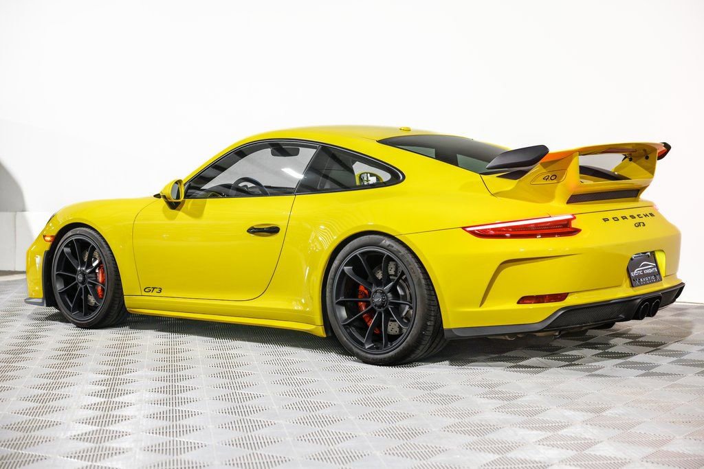 Used 2018 Porsche 911 GT3 w/ Sport Chrono Package image 15