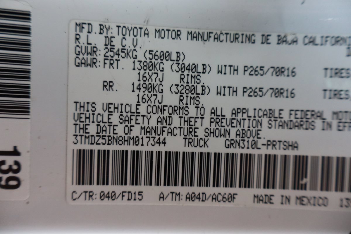 Used 2017 Toyota Tacoma TRD Off-Road w/ Premium & Technology Package AWD/4WD image 47