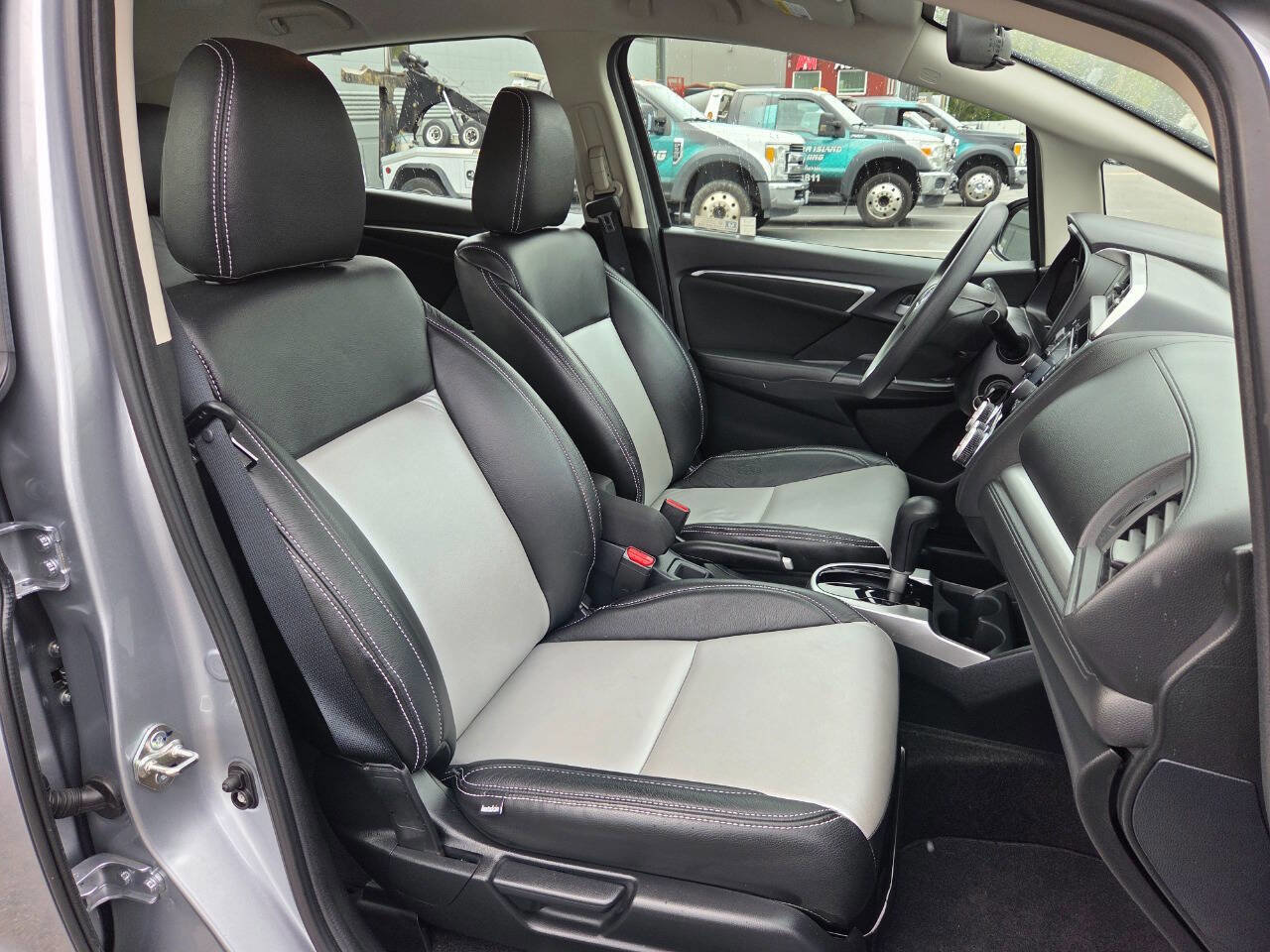 Used 2019 Honda Fit LX image 17