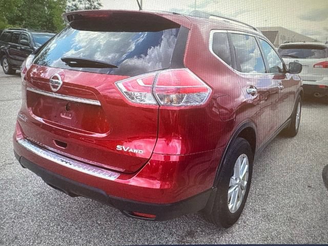 Used 2015 Nissan Rogue SV w/ SV Moonroof Package AWD/4WD image 3