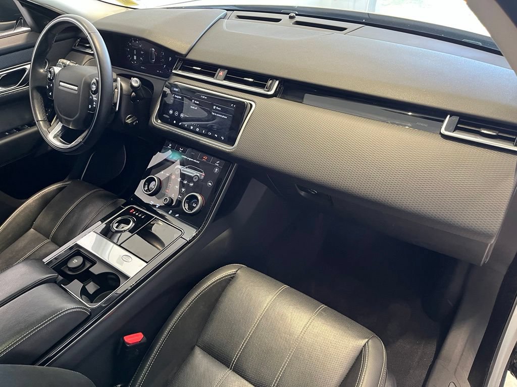 Used 2019 Land Rover Range Rover Velar R-Dynamic SE AWD/4WD image 28