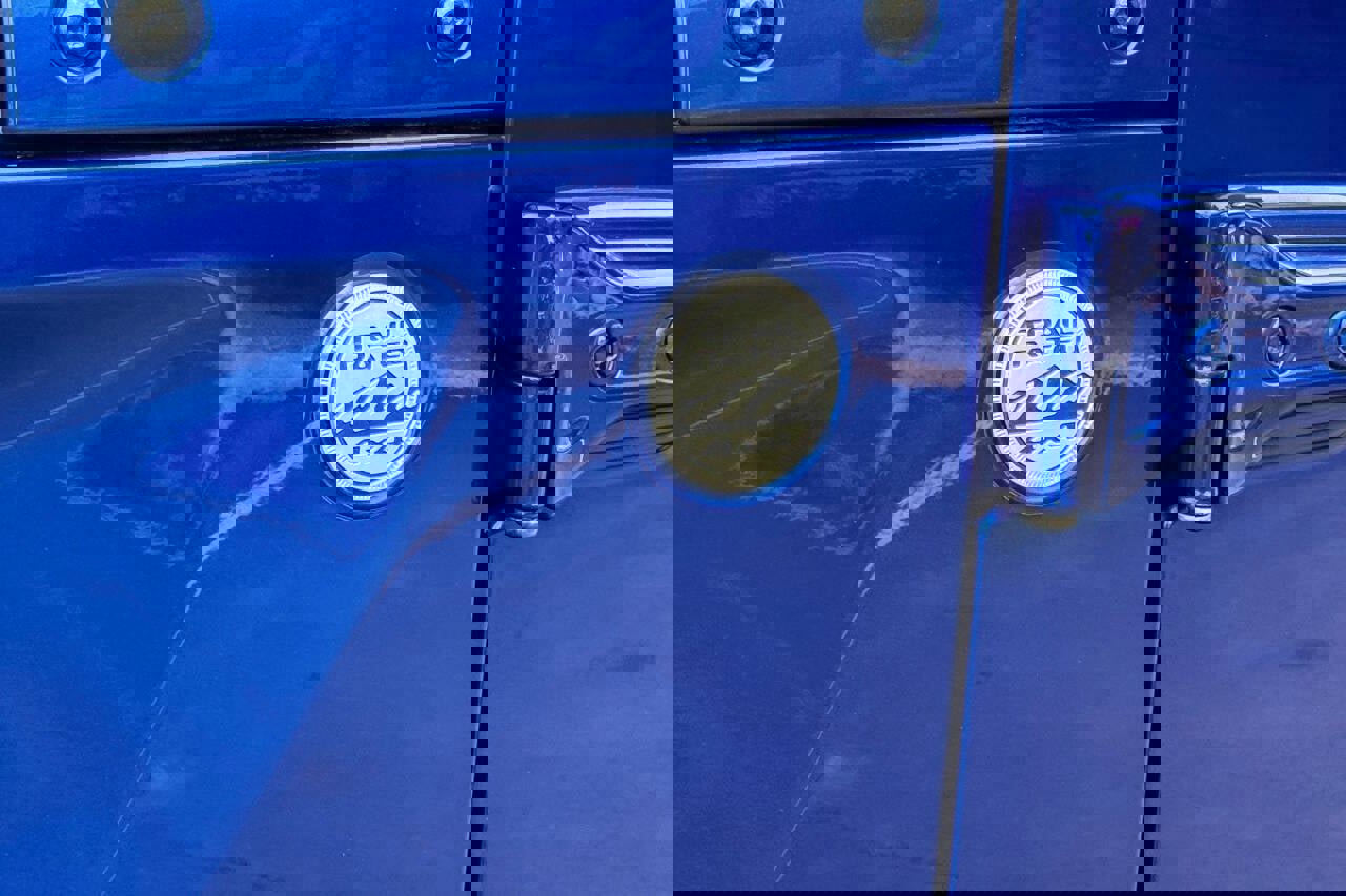 Used 2018 Jeep Wrangler Unlimited Sahara w/ Dual Top Group image 33