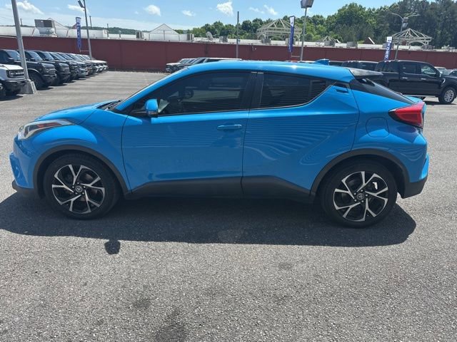 Used 2019 Toyota C-HR XLE FWD image 8