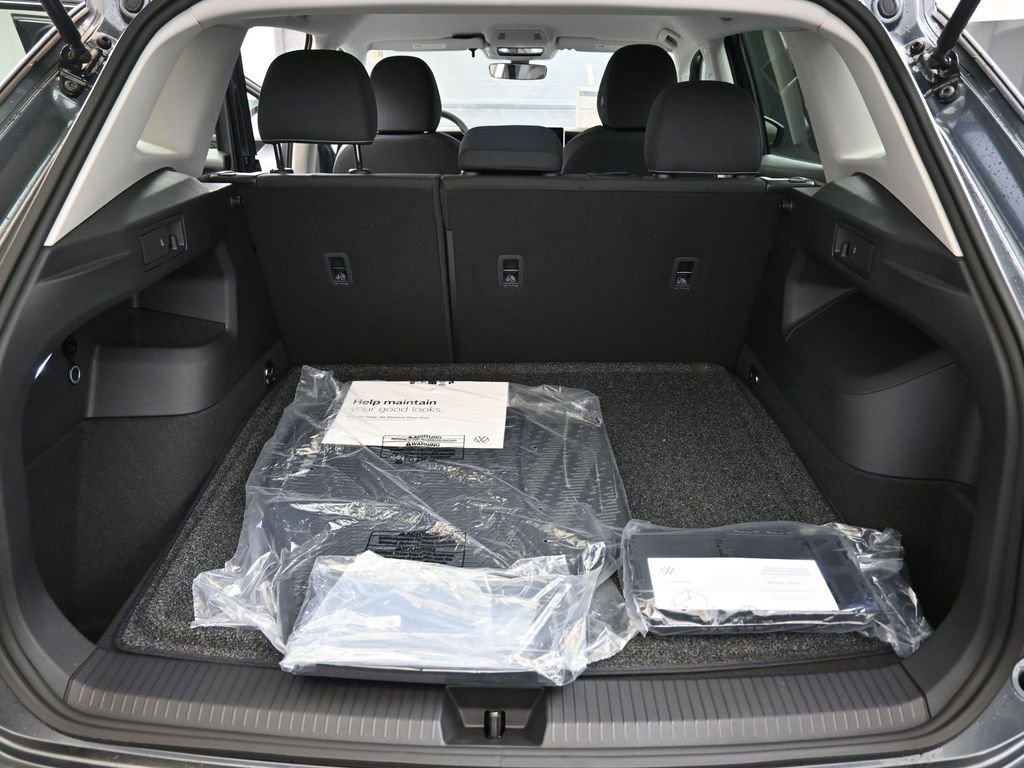 New 2026 Volkswagen Tiguan S AWD/4WD image 17
