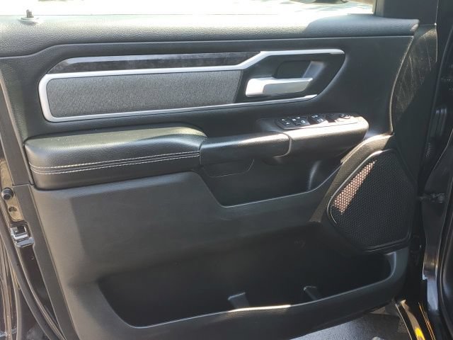 Certified 2022 RAM 1500 Big Horn w/ Night Edition AWD/4WD image 5