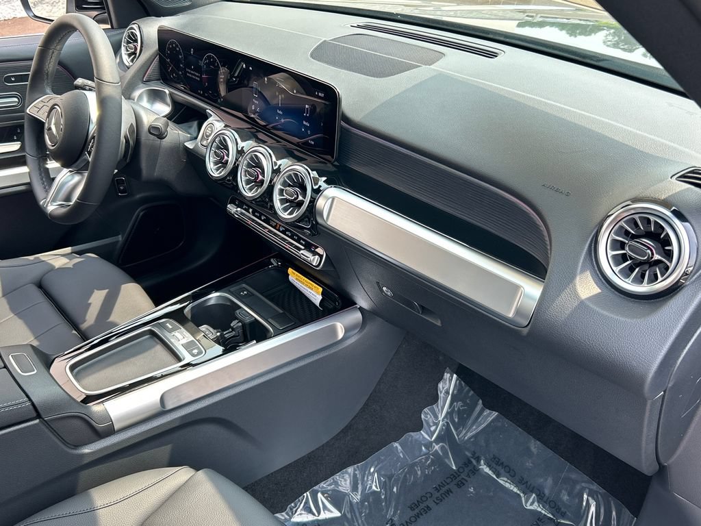 New 2026 Mercedes-Benz GLB 250 4MATIC image 29