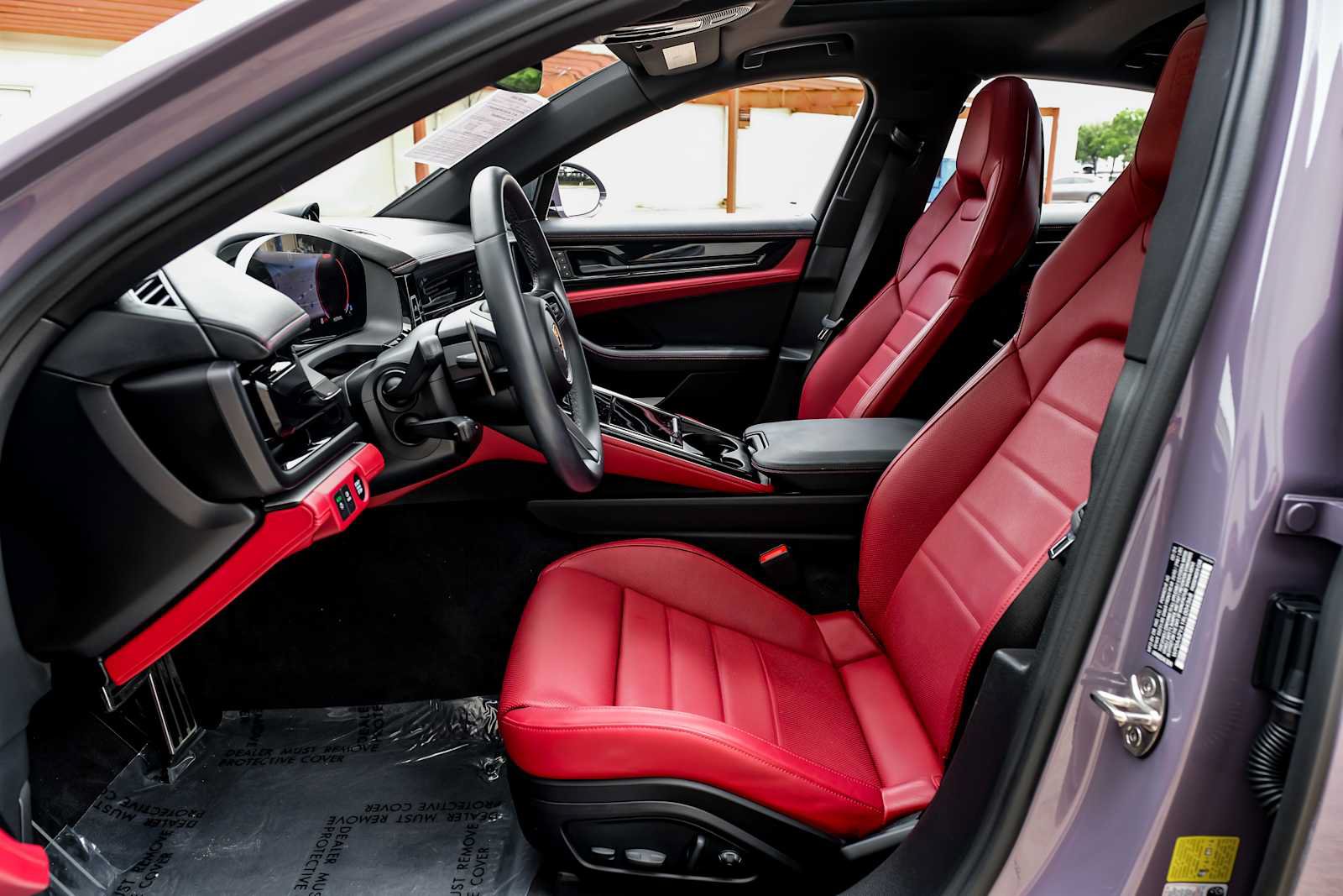 Used 2024 Porsche Panamera RWD image 4
