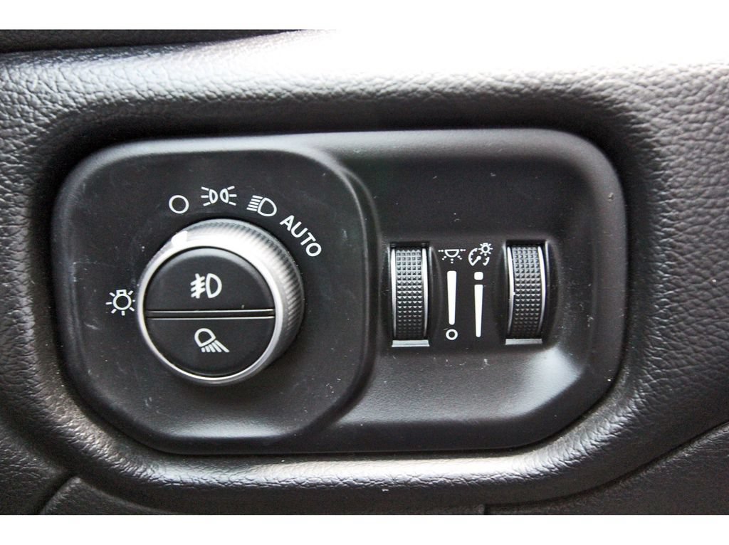 Used 2019 RAM 2500 Laramie AWD/4WD image 23