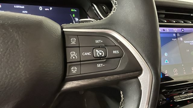 Used 2023 Jeep Grand Cherokee 4WD 4xe image 16