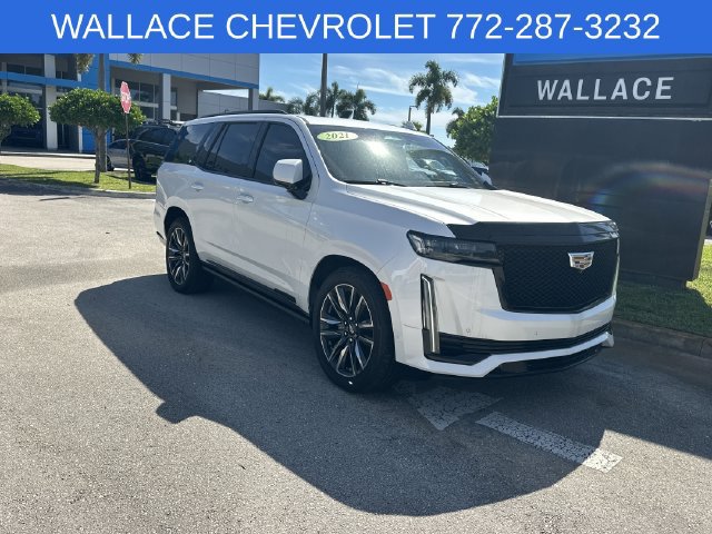 Used 2021 Cadillac Escalade Sport w/ Driver Assist Tech Package AWD/4WD image 6